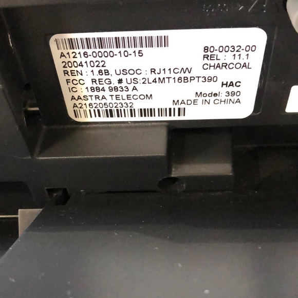 Aastra landline phone. Wall or desk speaker phone. Model 390 - Picture 4 of 11